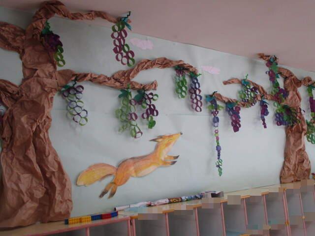 ブドウの壁面装飾が完成しました。
