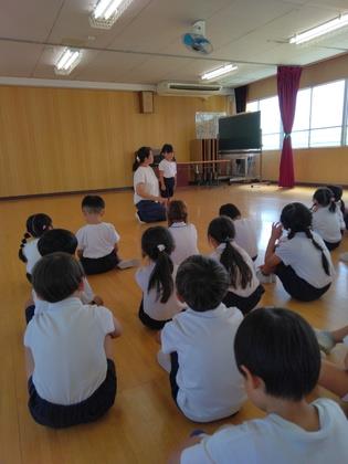 夏休みに頑張れたことを話している