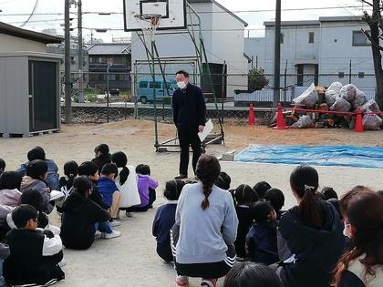 小学校へ逃げました