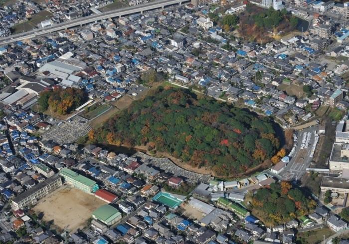 墓山古墳と野中古墳