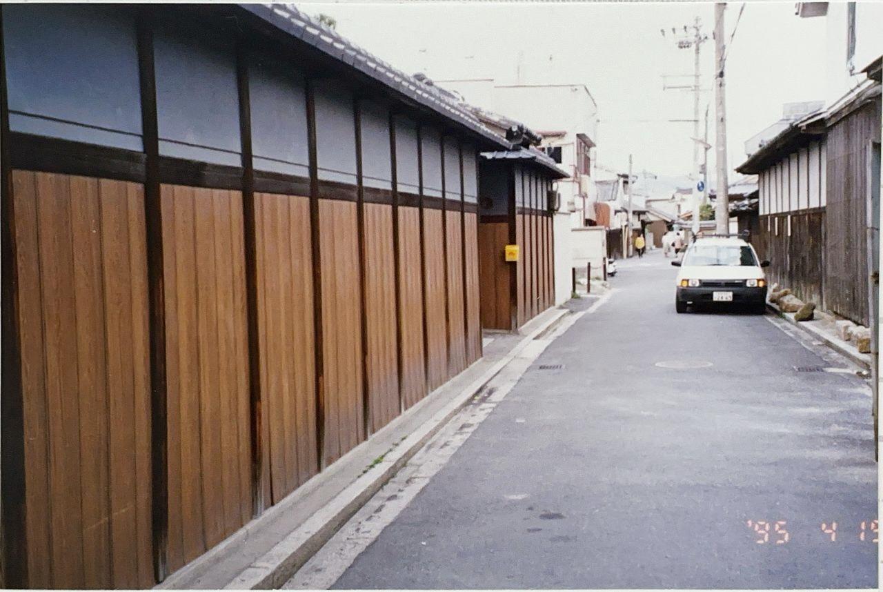 藤井寺市岡2丁目1－18の通り