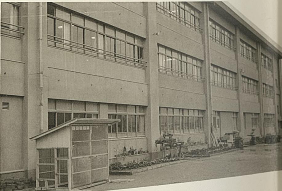 藤井寺南小学校の卒業アルバム