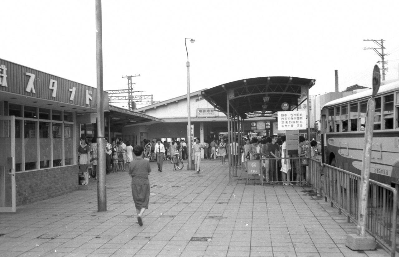 藤井寺駅南側