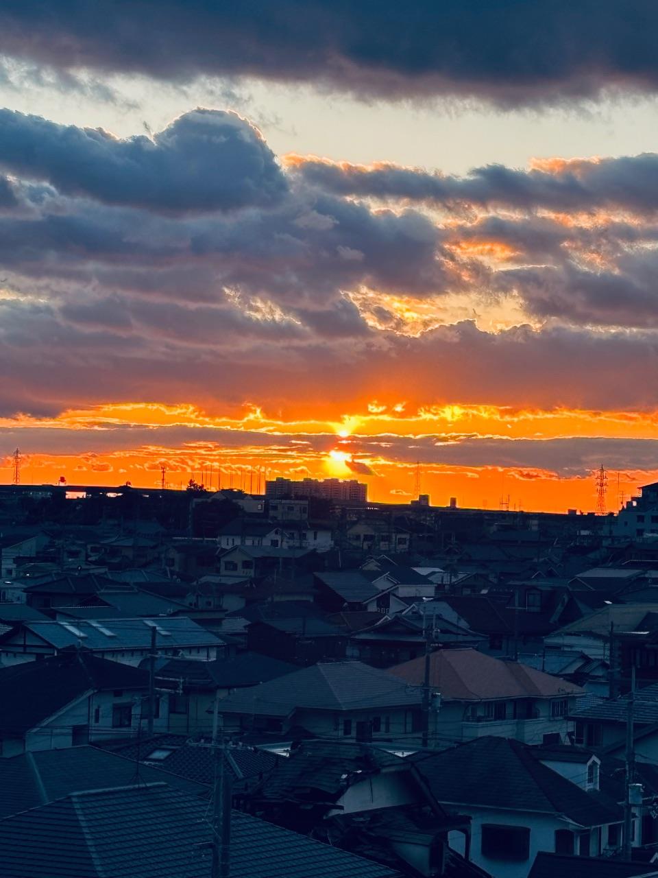 夕焼けの街並み