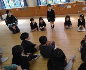 一緒に遊んで楽しかった思いを伝えています。