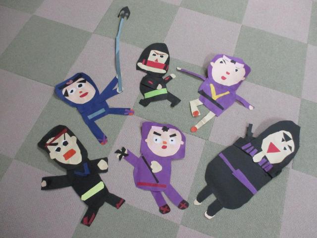 いろいろなポーズで修行に励む忍者が完成しました。