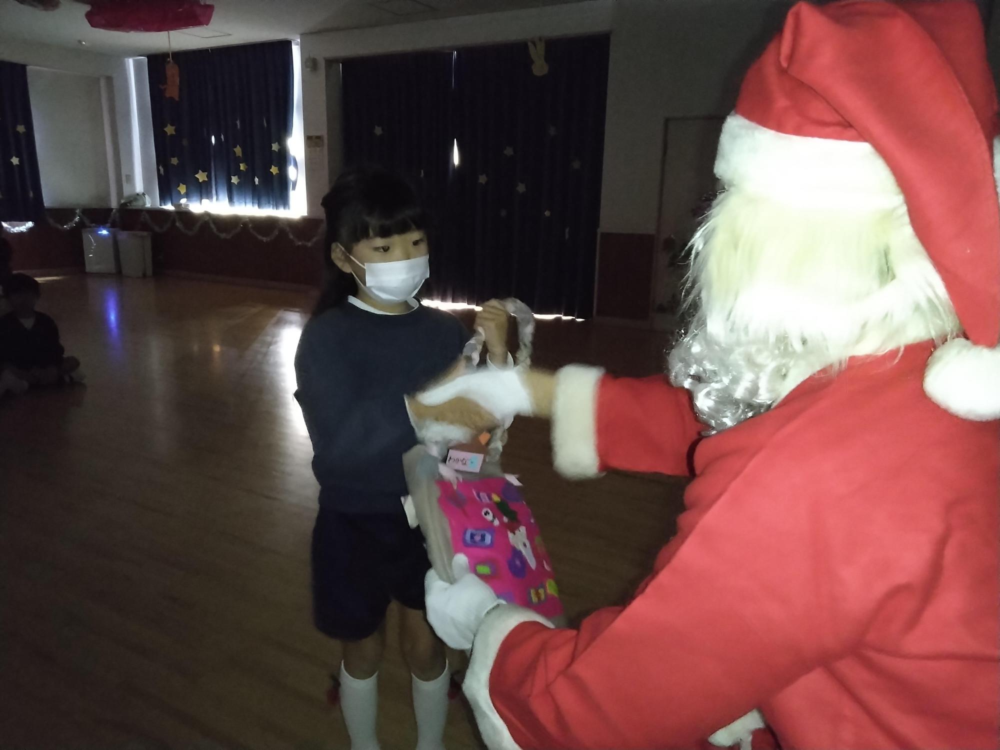 サンタさんプレゼントをありがとう