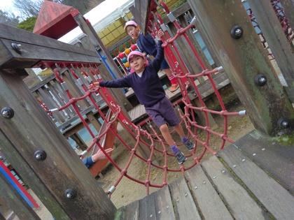 リングをとおっています。