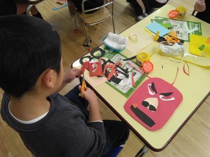 迫力満点の鬼のお面ができてきました。