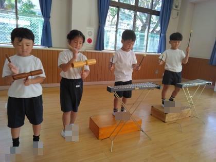 みんなで楽しく演奏しています。