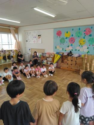 どんなパーティーかを説明している