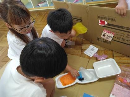 家を作っている