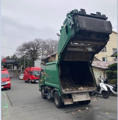 塵芥収集車の写真