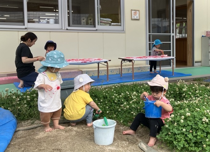 園庭での遊び
