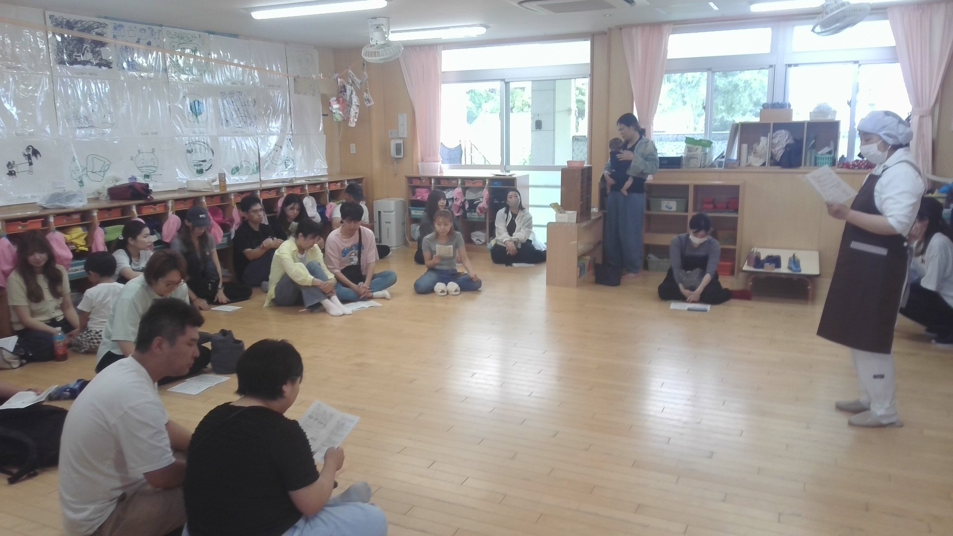 保護者に栄養士からお話がありました。