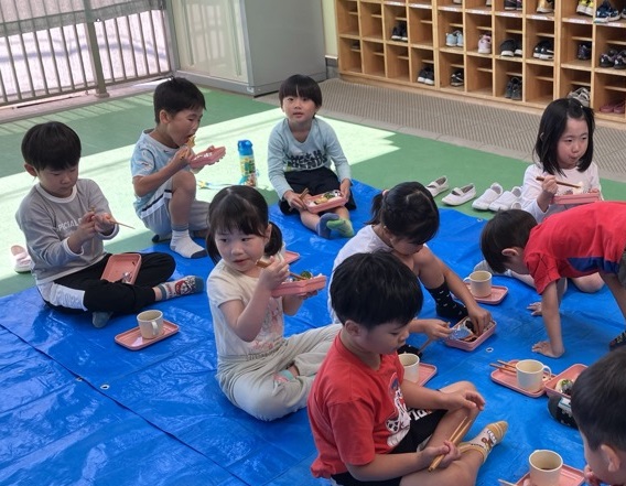 お弁当給食