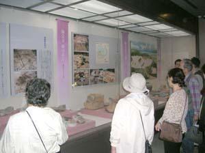 平成18年_泉南市古代史博物館・史跡海会寺跡での見学の様子1